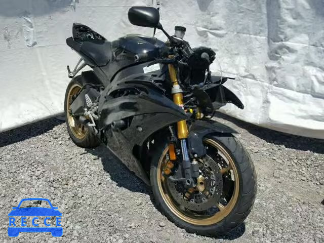 2009 YAMAHA YZFR6 JYARJ16E59A015724 Bild 0