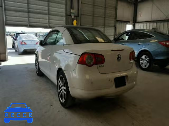 2008 VOLKSWAGEN EOS WVWFA71F88V033409 image 2