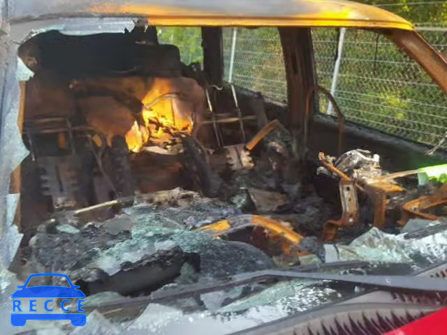2000 CHEVROLET TAHOE 1GNEK13T9YJ165876 image 8