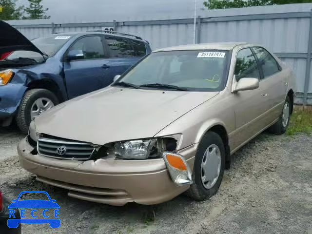 2000 TOYOTA CAMRY JT2BG22K7Y0490911 image 1