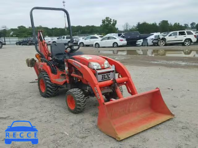 2010 KUBO TRACTOR 00000000000056823 Bild 0