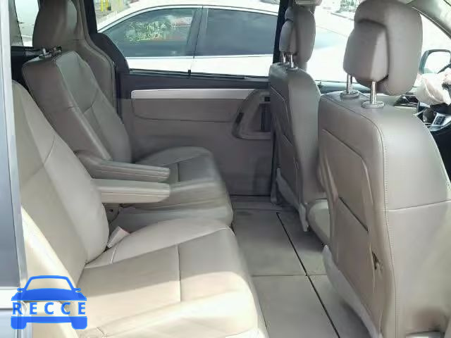 2011 VOLKSWAGEN ROUTAN 2V4RW3DG0BR643400 image 5