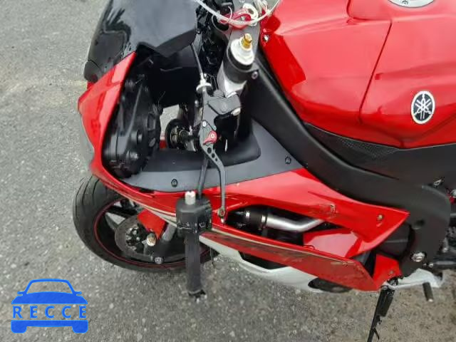 2013 YAMAHA YZFR6 JYARJ16E1DA028995 Bild 8