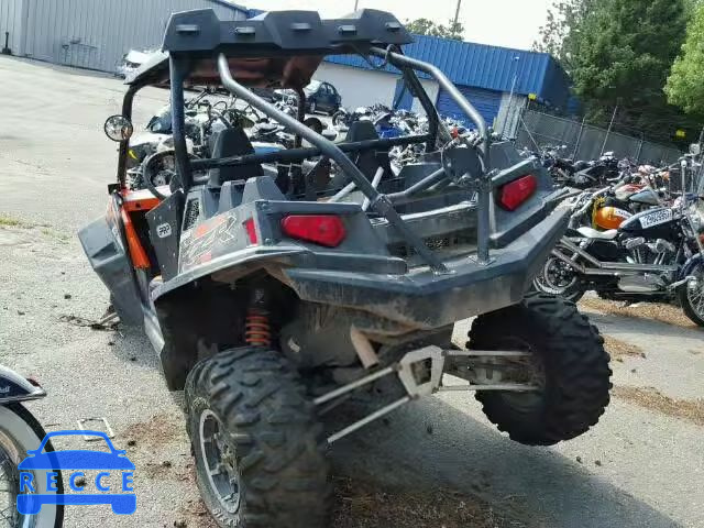 2014 POLARIS RZR 4XAJT9EA0EF265093 Bild 2