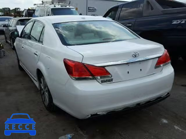 2011 TOYOTA AVALON 4T1BK3DB1BU377945 Bild 2