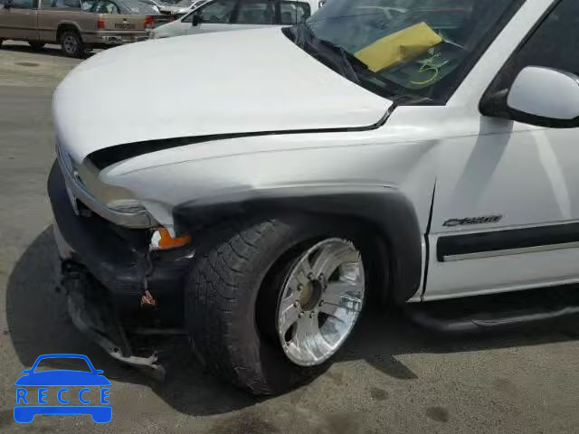 2001 CHEVROLET SUBURBAN 3GNGK26U21G100653 image 8