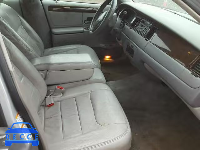 1999 LINCOLN TOWN CAR 1LNHM82W8XY616334 image 4