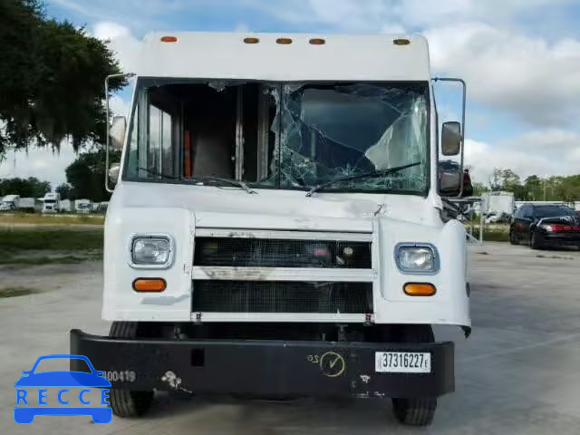 2001 FREIGHTLINER CHASSIS 4UZAANBWX1CH52254 image 8