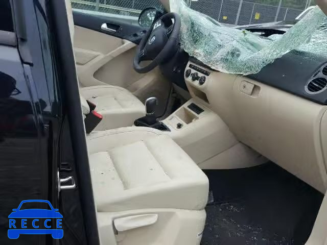 2017 VOLKSWAGEN TIGUAN WVGAV7AX9HK018261 image 4