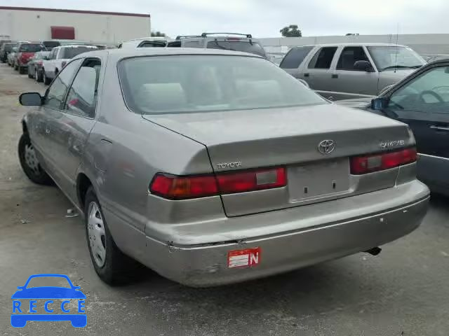 1997 TOYOTA CAMRY 4T1BG22K1VU119444 image 2