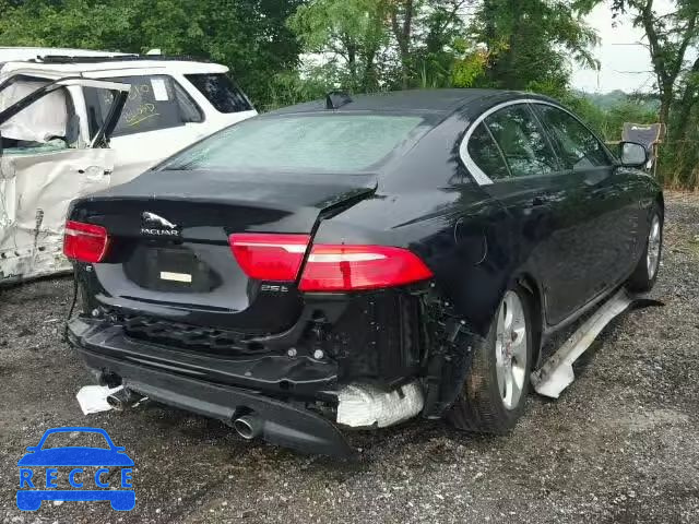 2017 JAGUAR XE SAJAR4BG1HA961595 Bild 3