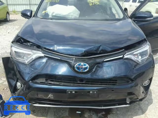 2017 TOYOTA RAV4 HV JTMDJREV1HD107747 Bild 6