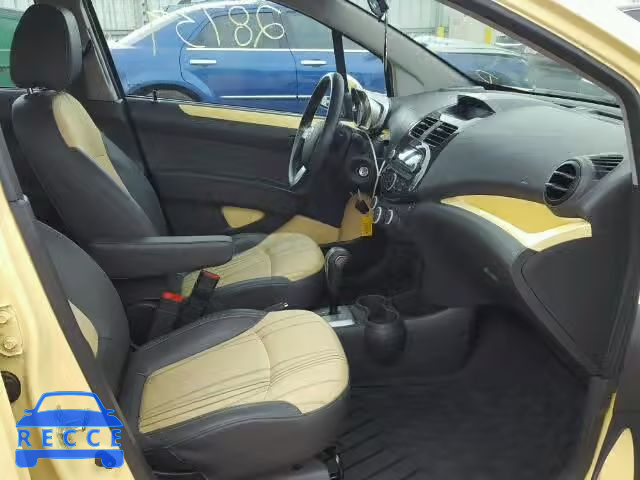 2013 CHEVROLET SPARK KL8CB6S98DC627323 зображення 4