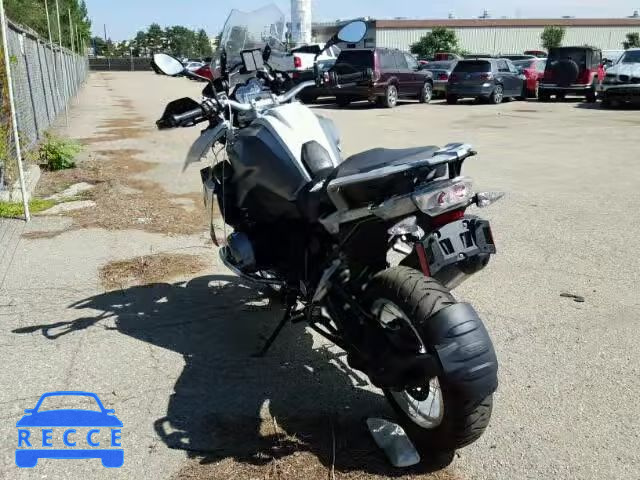 2015 BMW R1200GS WB10A1109FZ188522 image 2