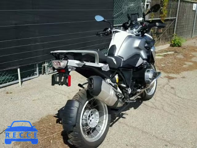 2015 BMW R1200GS WB10A1109FZ188522 image 3