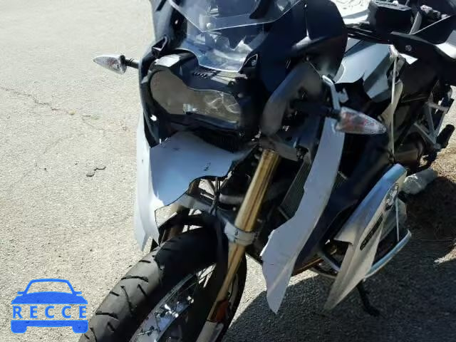 2015 BMW R1200GS WB10A1109FZ188522 image 8