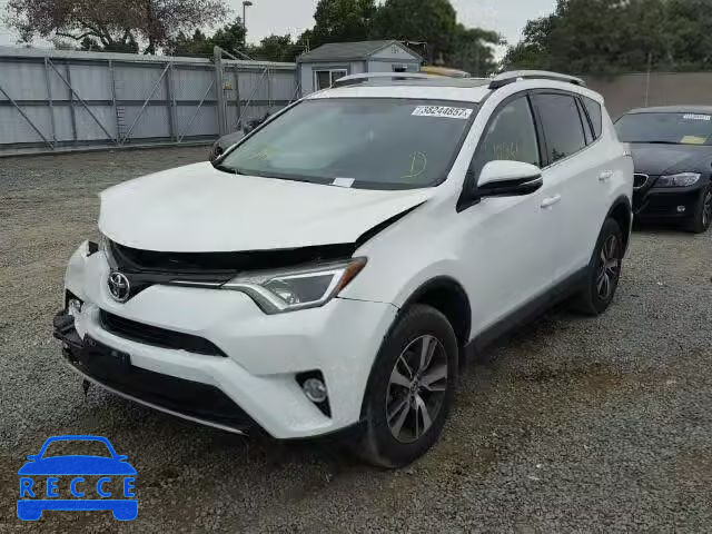 2016 TOYOTA RAV4 JTMWFREVXGD088933 image 1