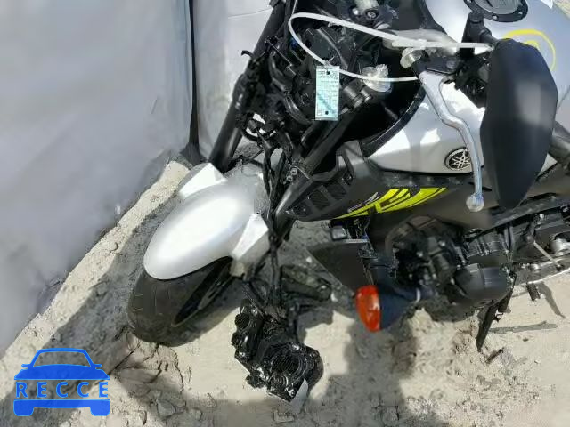 2017 YAMAHA FZ09 JYARN53E5HA001157 image 8
