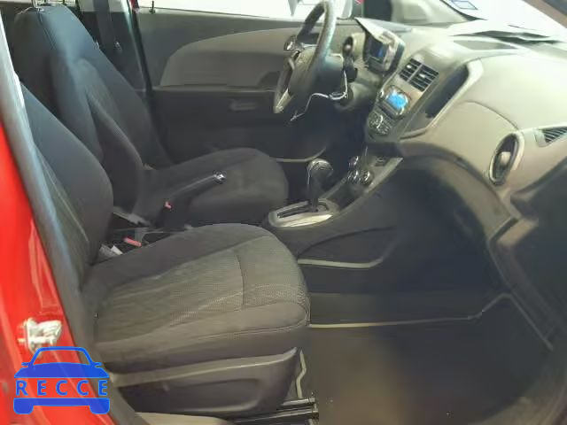 2013 CHEVROLET SONIC 1G1JC5SG8D4208346 зображення 4