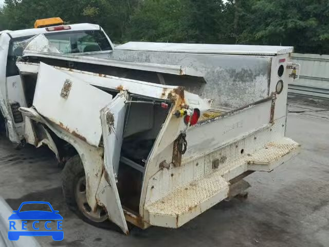 2004 GMC SIERRA 1GTHK24U74E282135 image 8