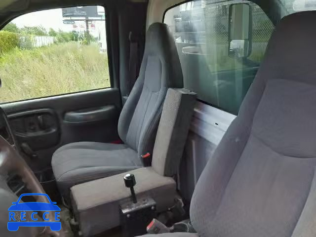 2005 GMC C5500 1GDE5C1285F525798 Bild 5