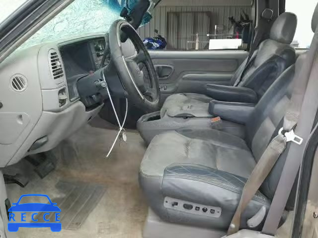 2000 CHEVROLET TAHOE 1GNEK13R7YR118464 image 4