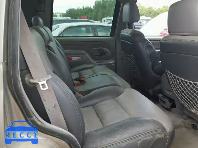 2000 CHEVROLET TAHOE 1GNEK13R7YR118464 image 5