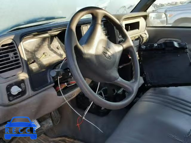 2000 CHEVROLET GMT-400 1GBGC34R3YR210670 image 9