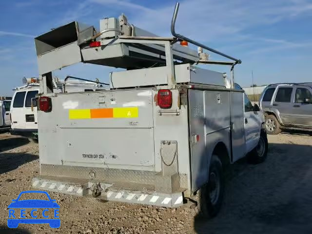 2000 CHEVROLET GMT-400 1GBGC34R3YR210670 image 3