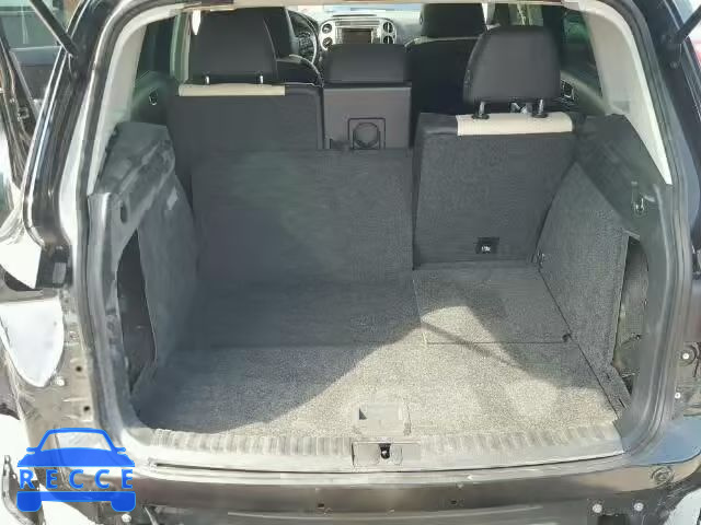 2017 VOLKSWAGEN TIGUAN WVGRV7AX7HW505745 image 8