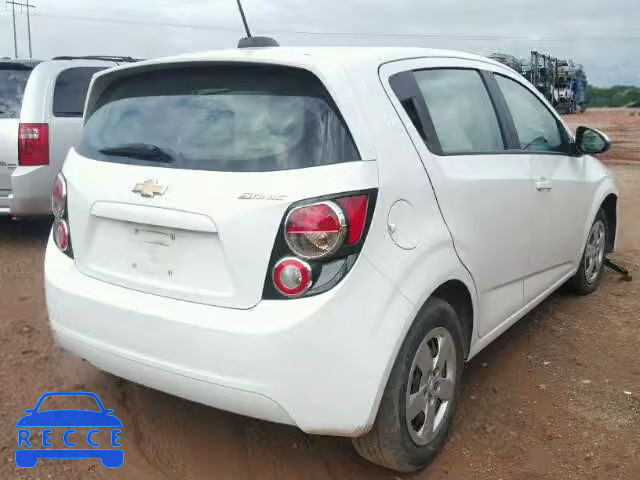 2015 CHEVROLET SONIC 1G1JA6SH9F4188728 зображення 3