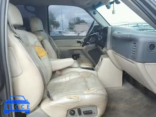 2000 CHEVROLET TAHOE 1GNEC13TXYJ199368 image 4