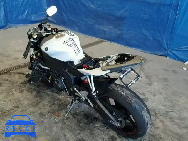 2009 YAMAHA YZFR6 JYARJ16E09A015503 Bild 2