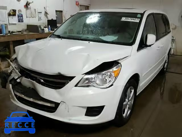 2010 VOLKSWAGEN ROUTAN SEL 2V4RW5DX5AR195388 image 1