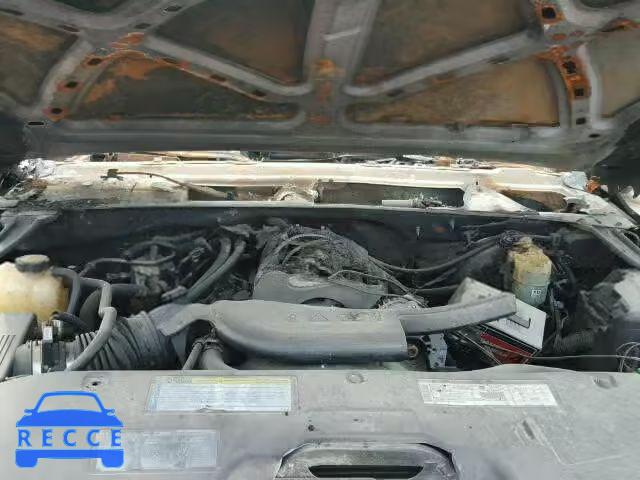 2001 CHEVROLET SUBURBAN 3GNFK16T61G237642 image 6