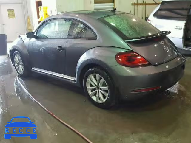 2017 VOLKSWAGEN BEETLE 3VWF17AT3HM625720 image 2