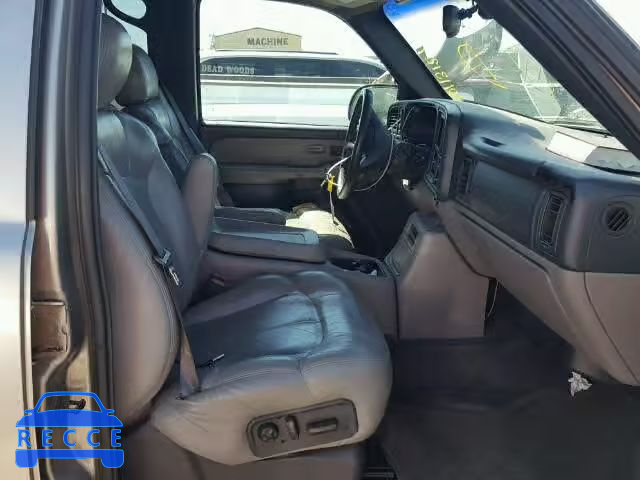 2001 CHEVROLET SUBURBAN 3GNFK16T81G208417 image 4