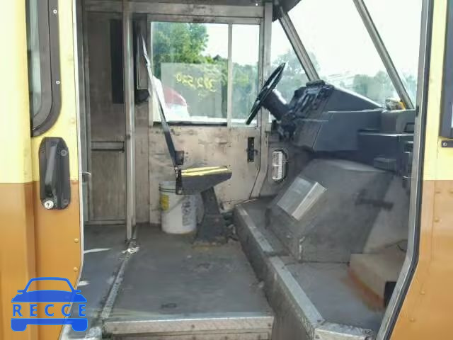 1998 FREIGHTLINER CHASSIS 4UZA4FA4XWC942699 Bild 4