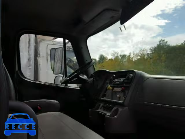 2006 FREIGHTLINER M2 1FVACWDC06HV68511 image 4