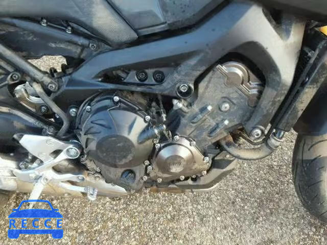 2014 YAMAHA FZ09 JYARN33EXEA000554 Bild 6