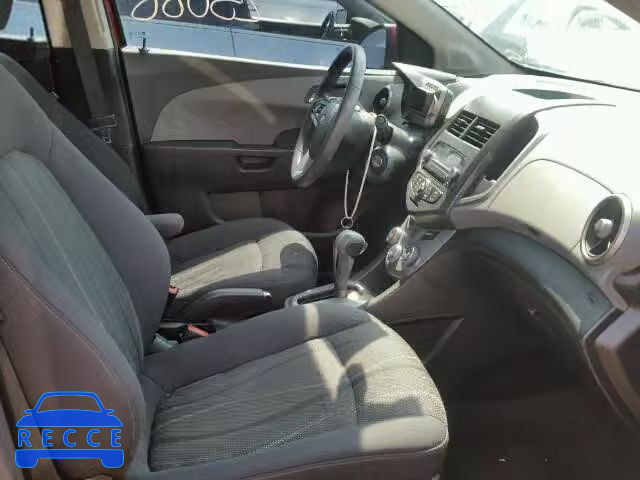 2015 CHEVROLET SONIC 1G1JC5SB6F4139549 зображення 4