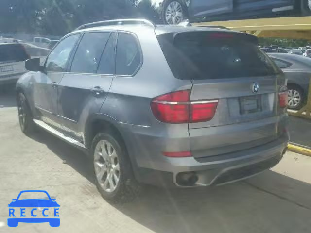 2011 BMW X5 5UXZV4C56BL412625 Bild 2