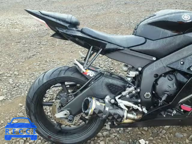 2012 YAMAHA YZFR6 JYARJ16E0CA023883 Bild 5