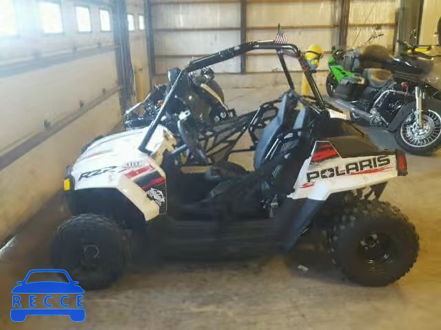 2017 POLARIS RZR RF3YAV171HT019397 Bild 8