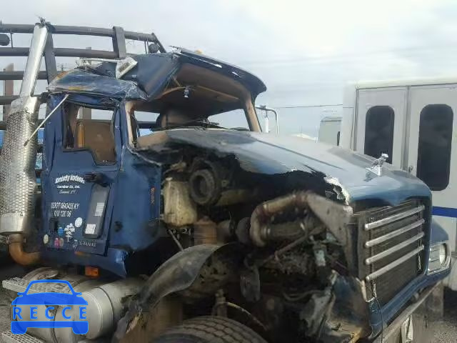 2003 MACK 700 1M2AG11C73M004196 image 8