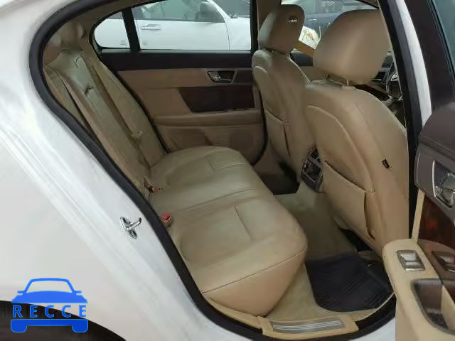 2011 JAGUAR XF SAJWA0GB3BLR97240 image 5