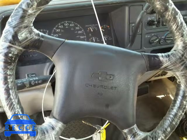 2000 CHEVROLET GMT-400 1GBGC34R9YR211192 image 9