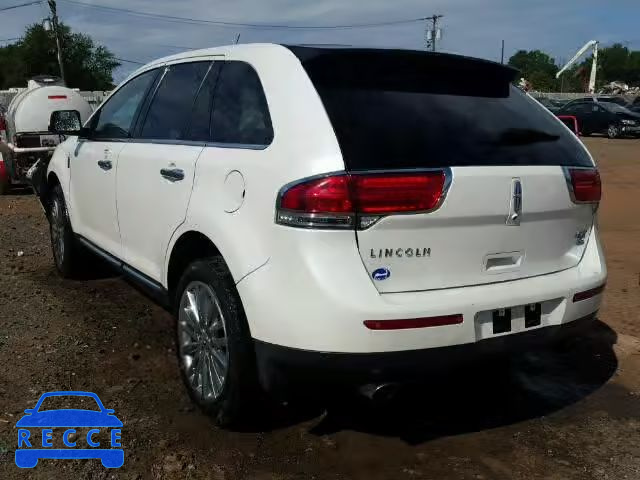 2011 LINCOLN MKX 2LMDJ8JKXBBJ02209 Bild 2