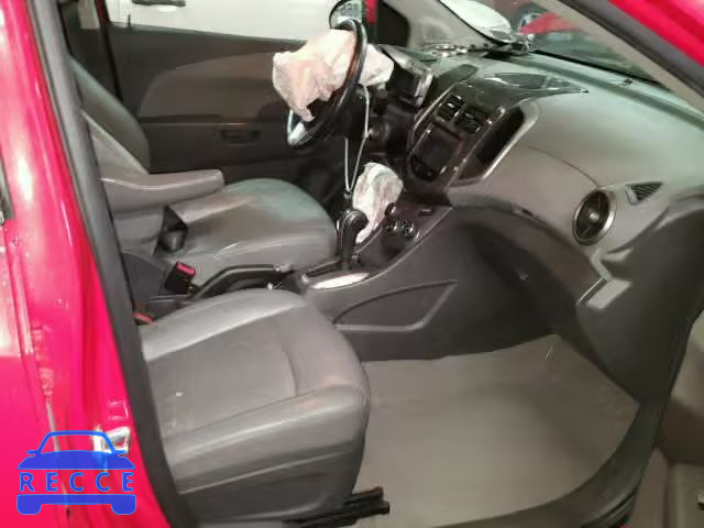 2015 CHEVROLET SONIC 1G1JE6SB4F4130977 зображення 4