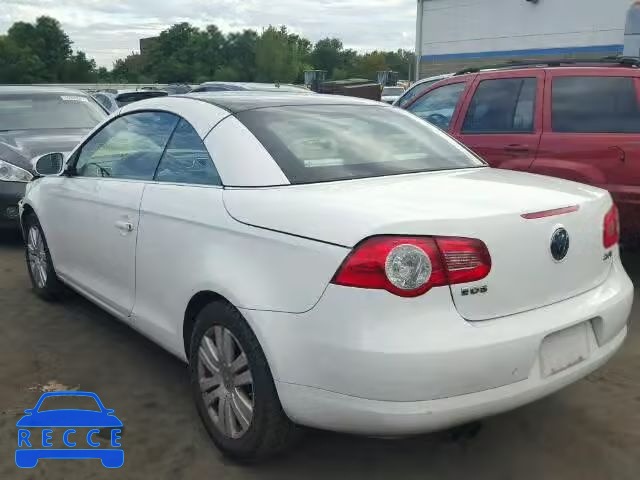 2008 VOLKSWAGEN EOS WVWAA71F68V055838 image 2